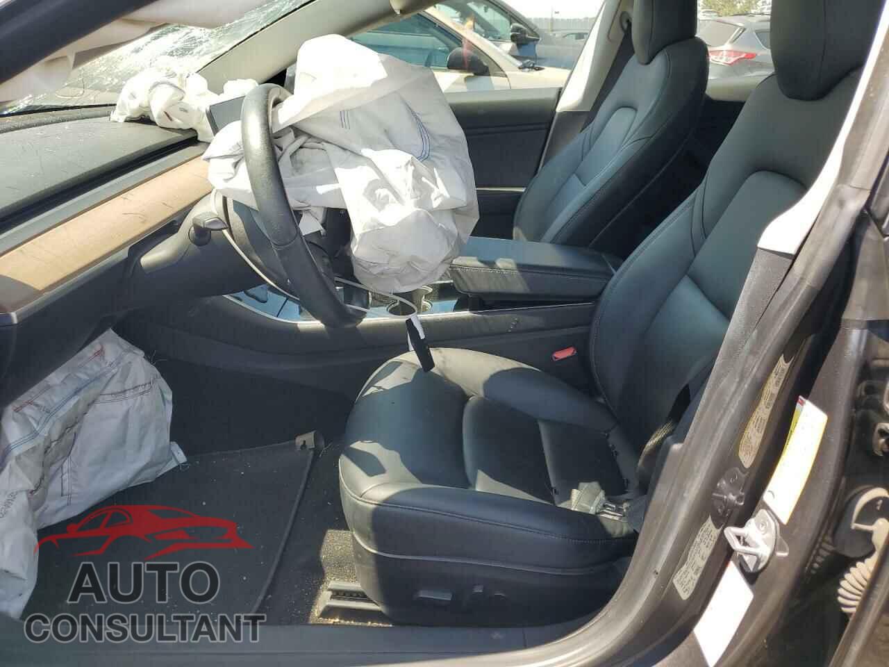 TESLA MODEL 3 2018 - 5YJ3E1EA7JF059412