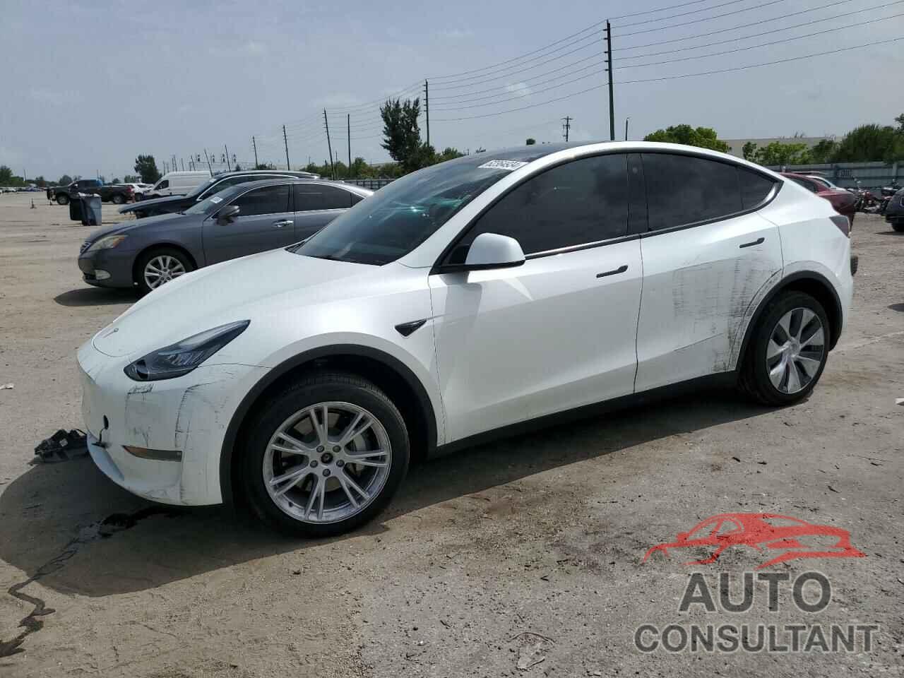 TESLA MODEL Y 2022 - 7SAYGAEE0NF469075