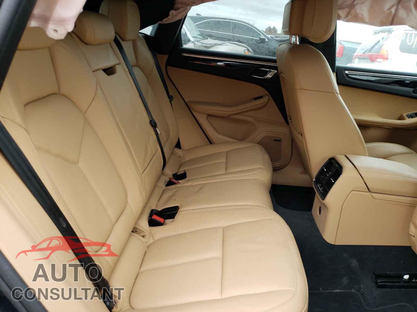 PORSCHE MACAN 2018 - WP1AA2A58JLB19615
