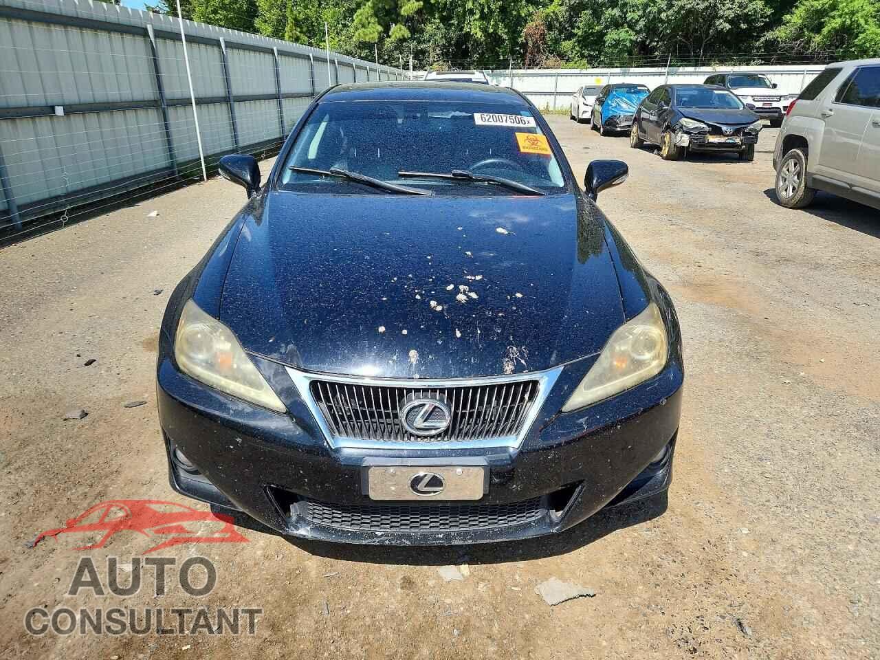 LEXUS IS 2013 - JTHCF5C25D5063074