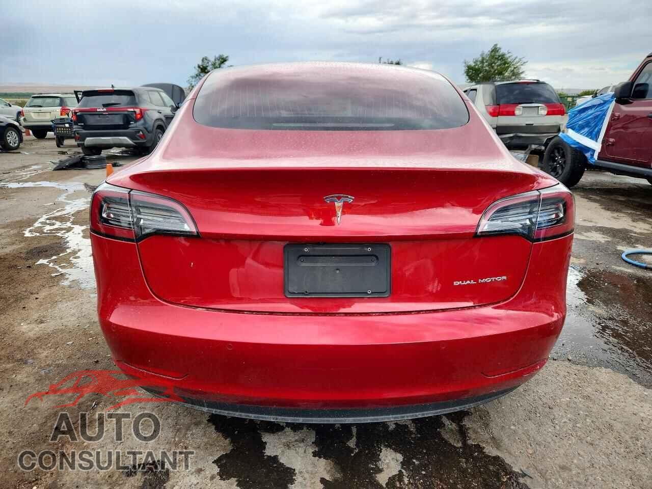 TESLA MODEL 3 2019 - 5YJ3E1EB9KF144813