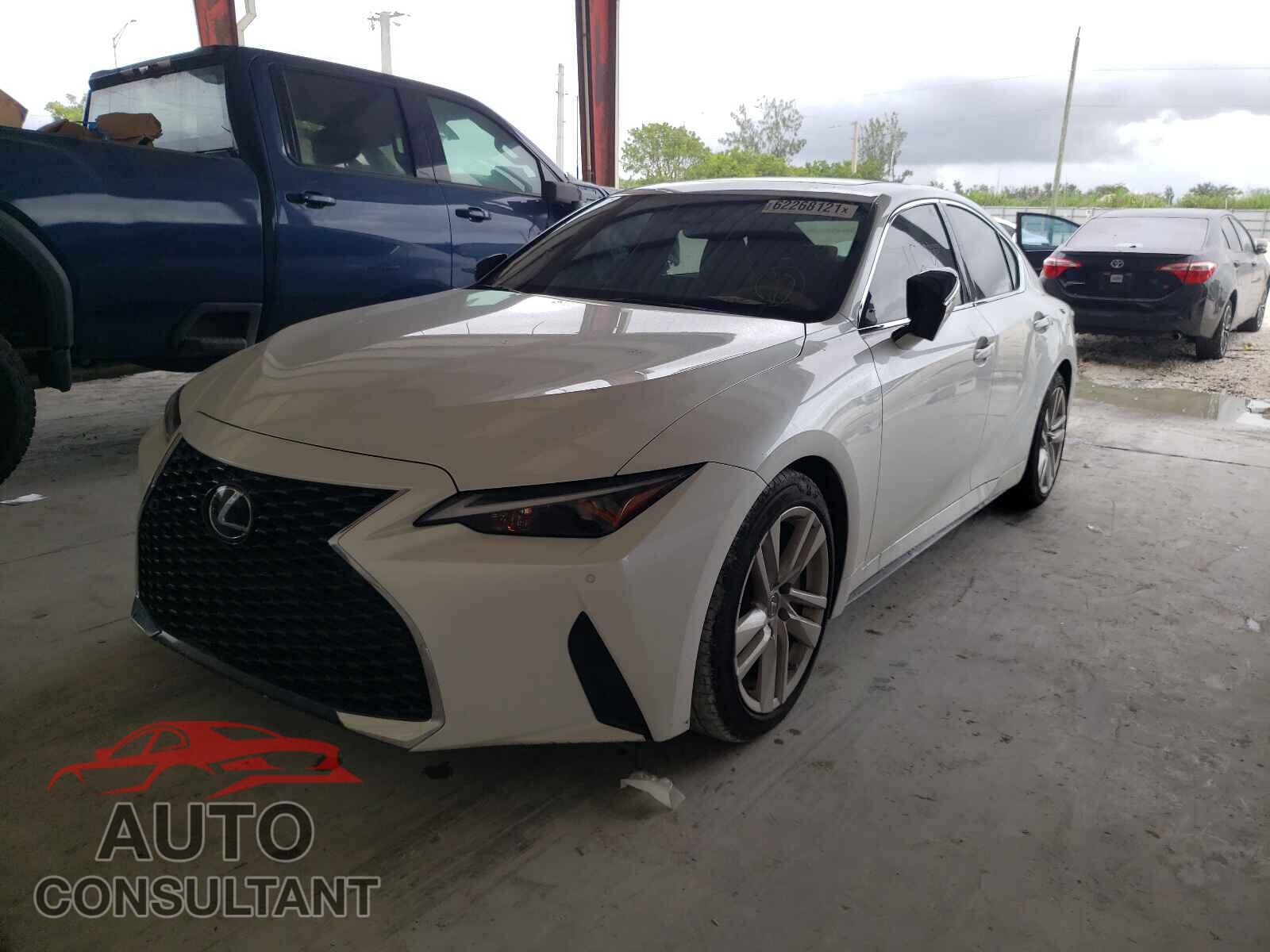 LEXUS IS 2021 - JTHCA1D22M5115864