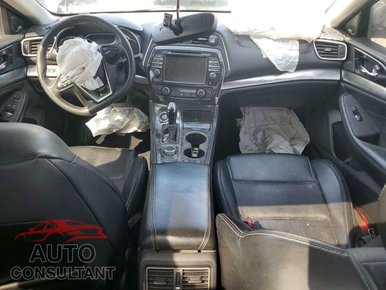 NISSAN MAXIMA 2019 - 1N4AA6AV8KC364544