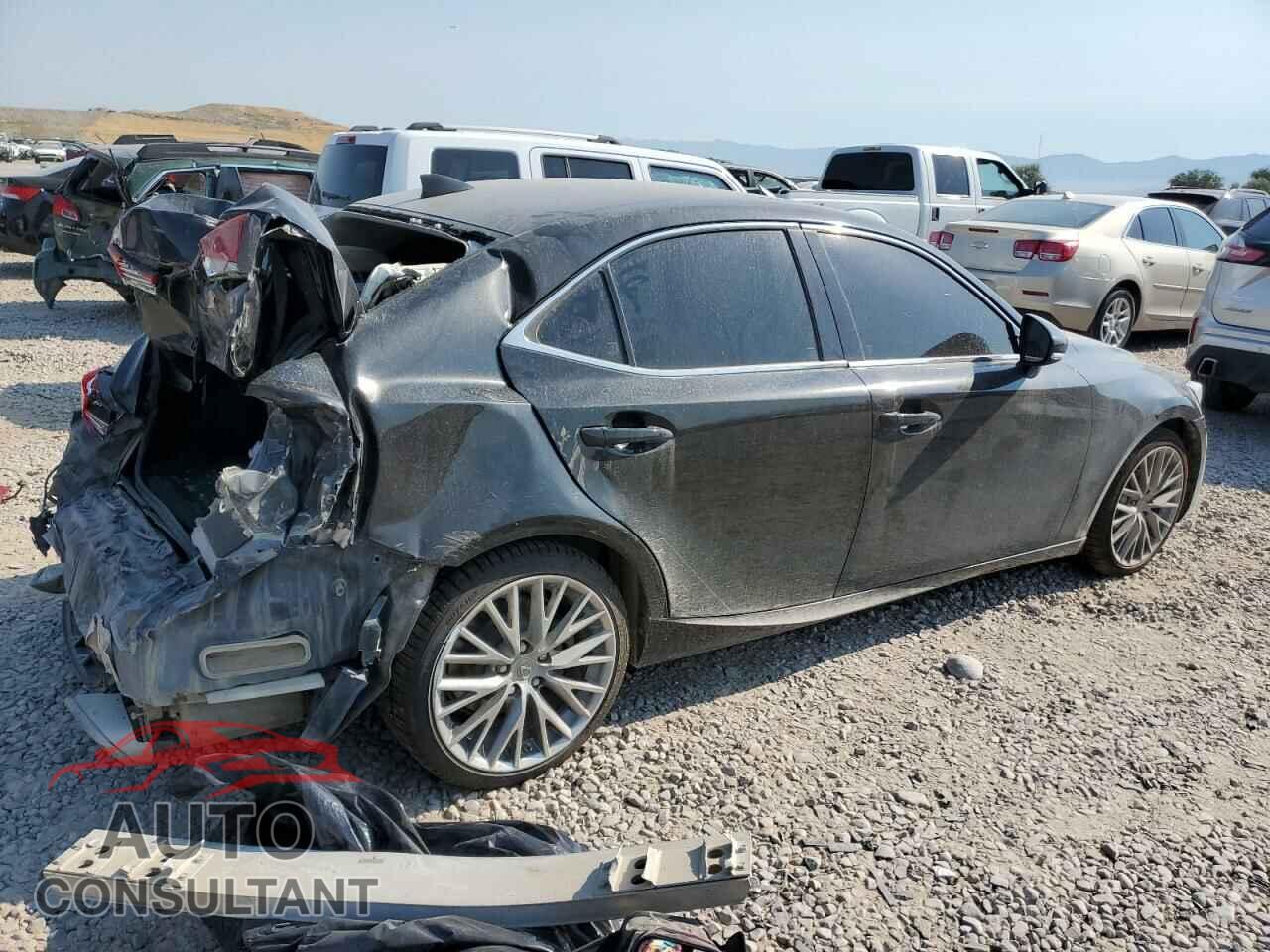 LEXUS IS 2017 - JTHBA1D21H5053326