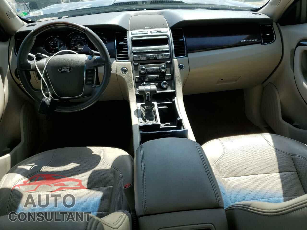 FORD TAURUS 2011 - 1FAHP2FW0BG180392