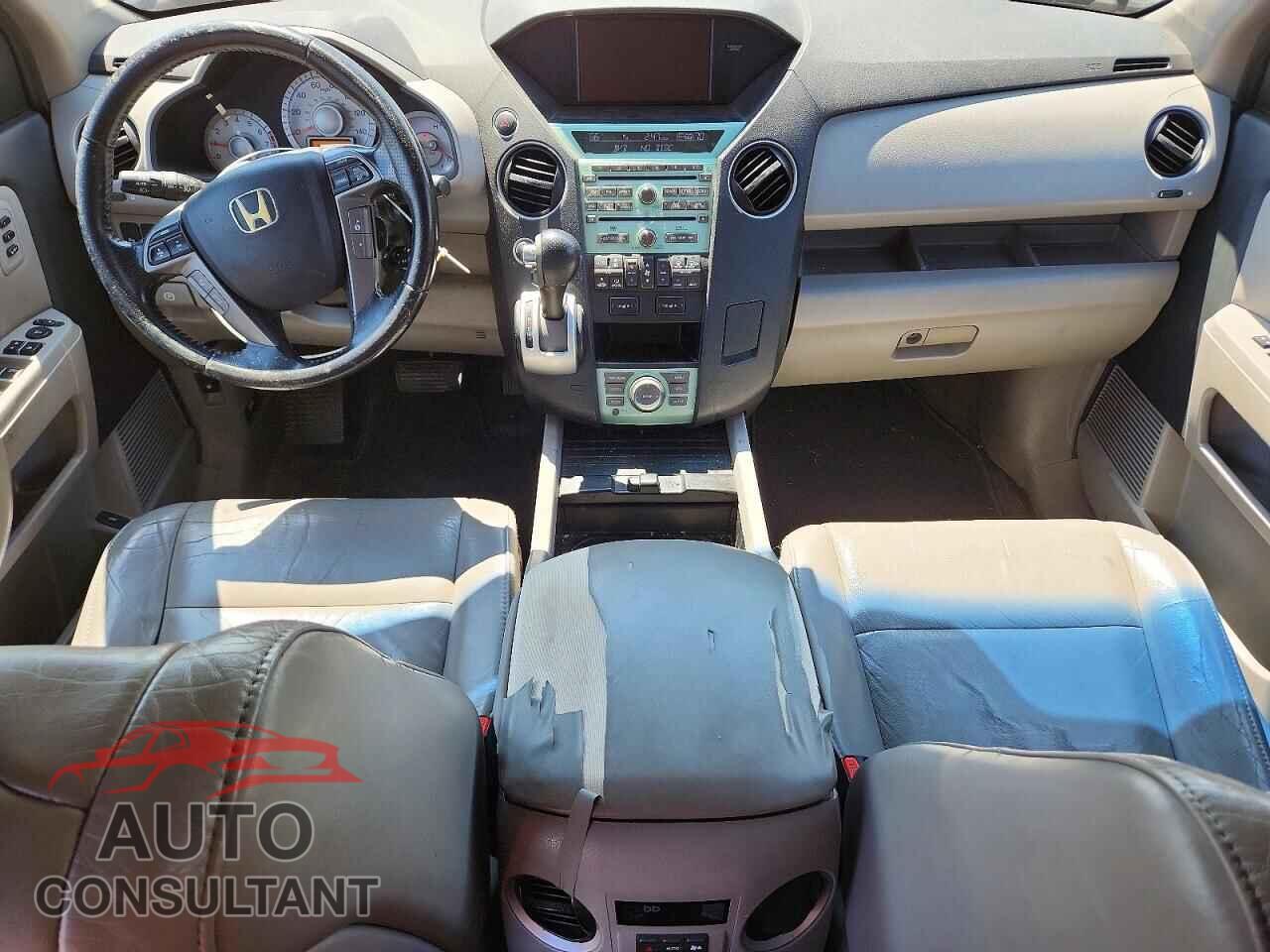 HONDA PILOT 2011 - 5FNYF4H97BB101827