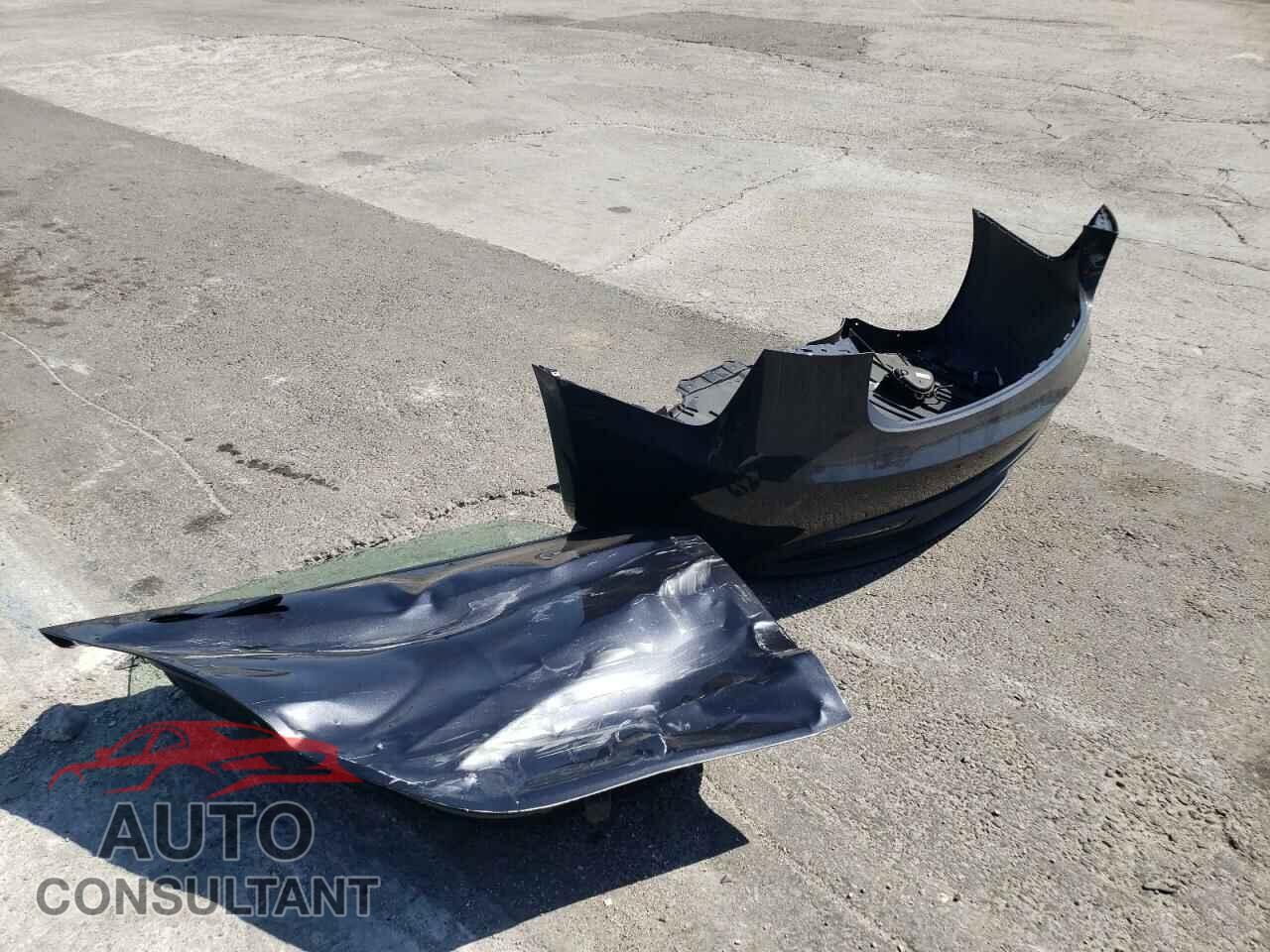 TESLA MODEL 3 2024 - 5YJ3E1EA6RF746828