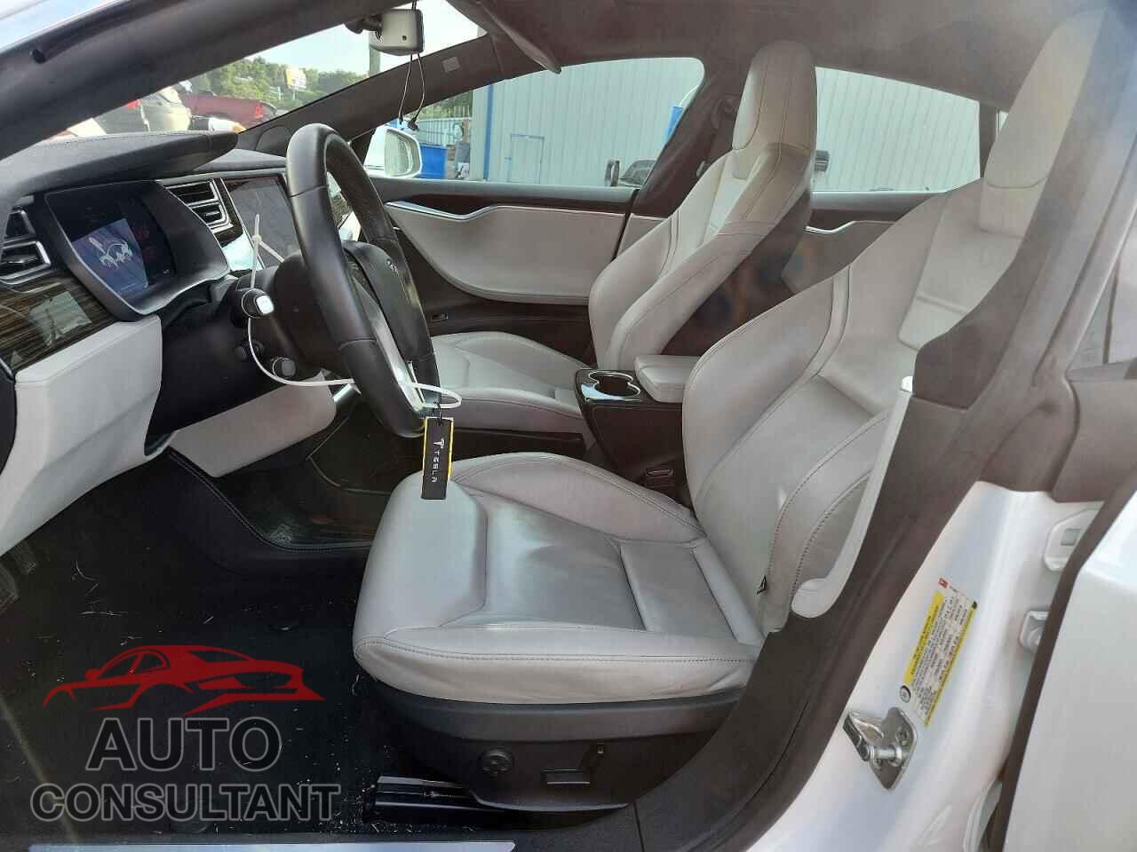 TESLA MODEL S 2016 - 5YJSA1E28GF131209