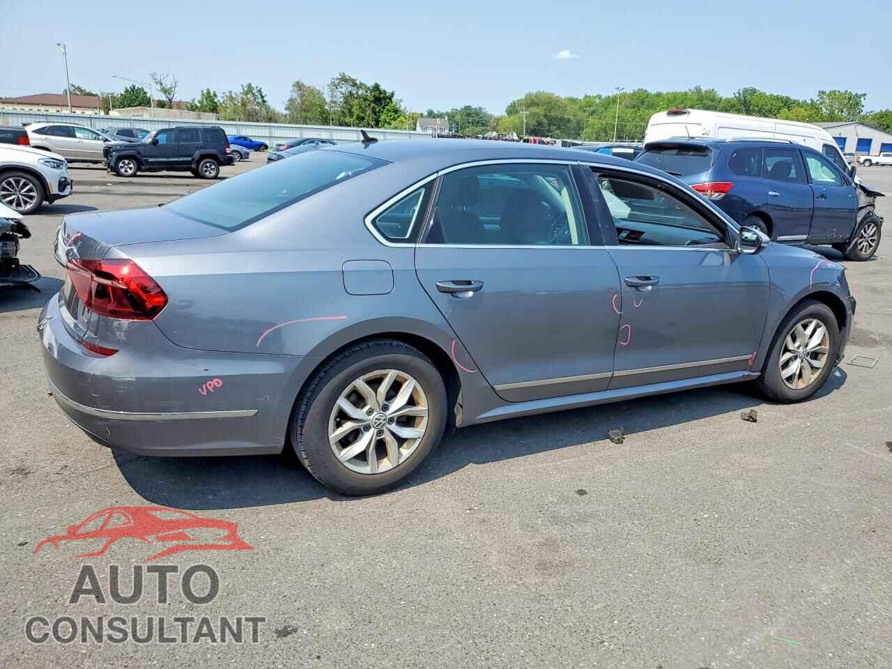 VOLKSWAGEN PASSAT 2017 - 1VWAT7A38HC031839
