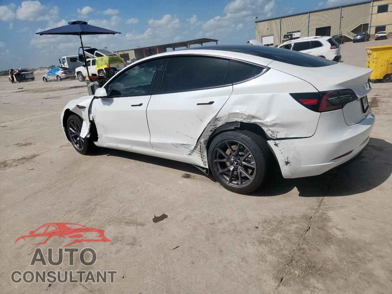 TESLA MODEL 3 2023 - 5YJ3E1EA1PF679892