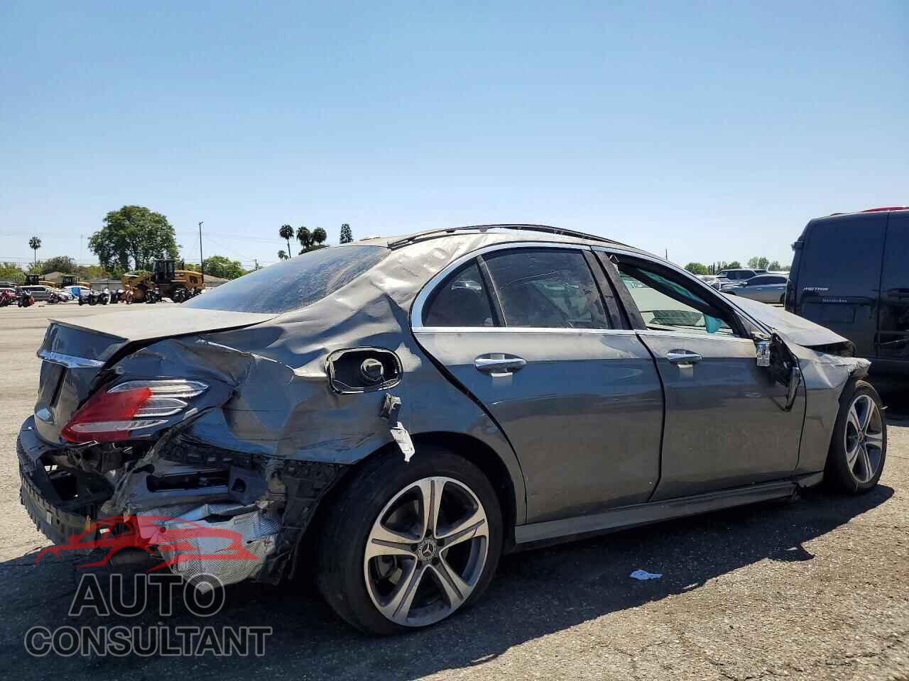 MERCEDES-BENZ E-CLASS 2018 - WDDZF4JB2JA416436