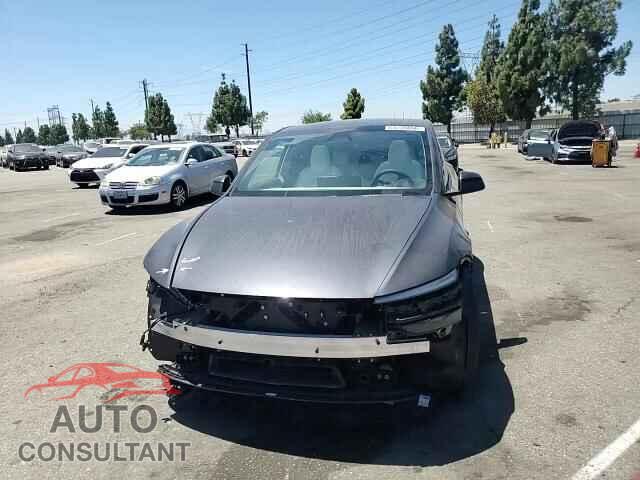 TESLA MODEL Y 2026 - 7SAYGDEDXTF415367