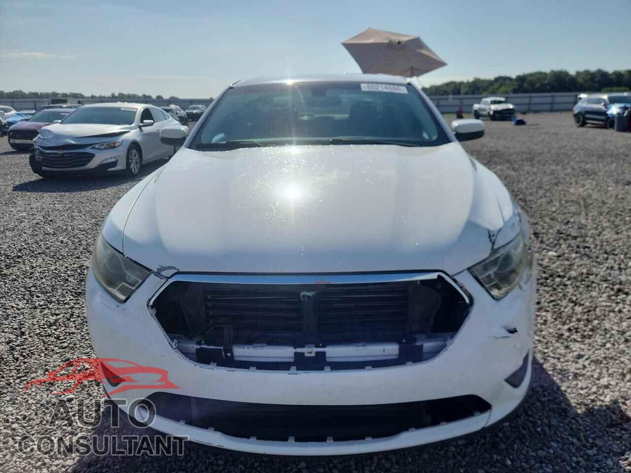 FORD TAURUS 2015 - 1FAHP2E90FG137639