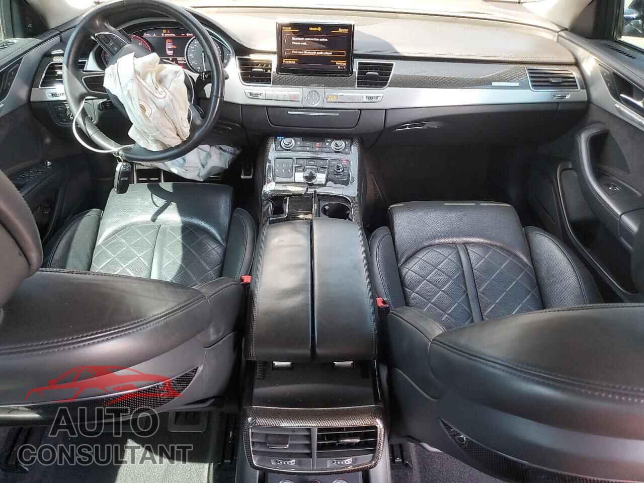 AUDI S8 2013 - WAUD2AFD4DN020379
