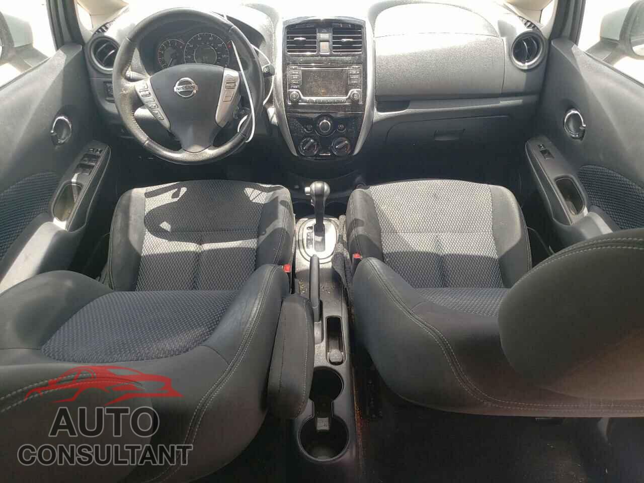 NISSAN VERSA 2017 - 3N1CE2CP5HL352429
