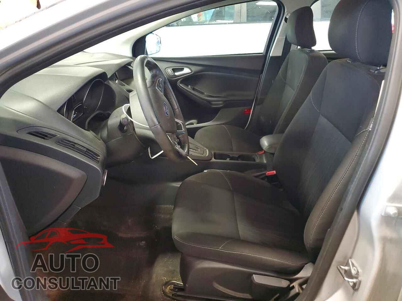 FORD FOCUS 2018 - 1FADP3FE4JL236352