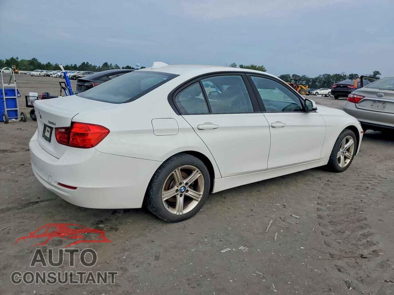 BMW 3 SERIES 2014 - WBA3B5C53EP543379