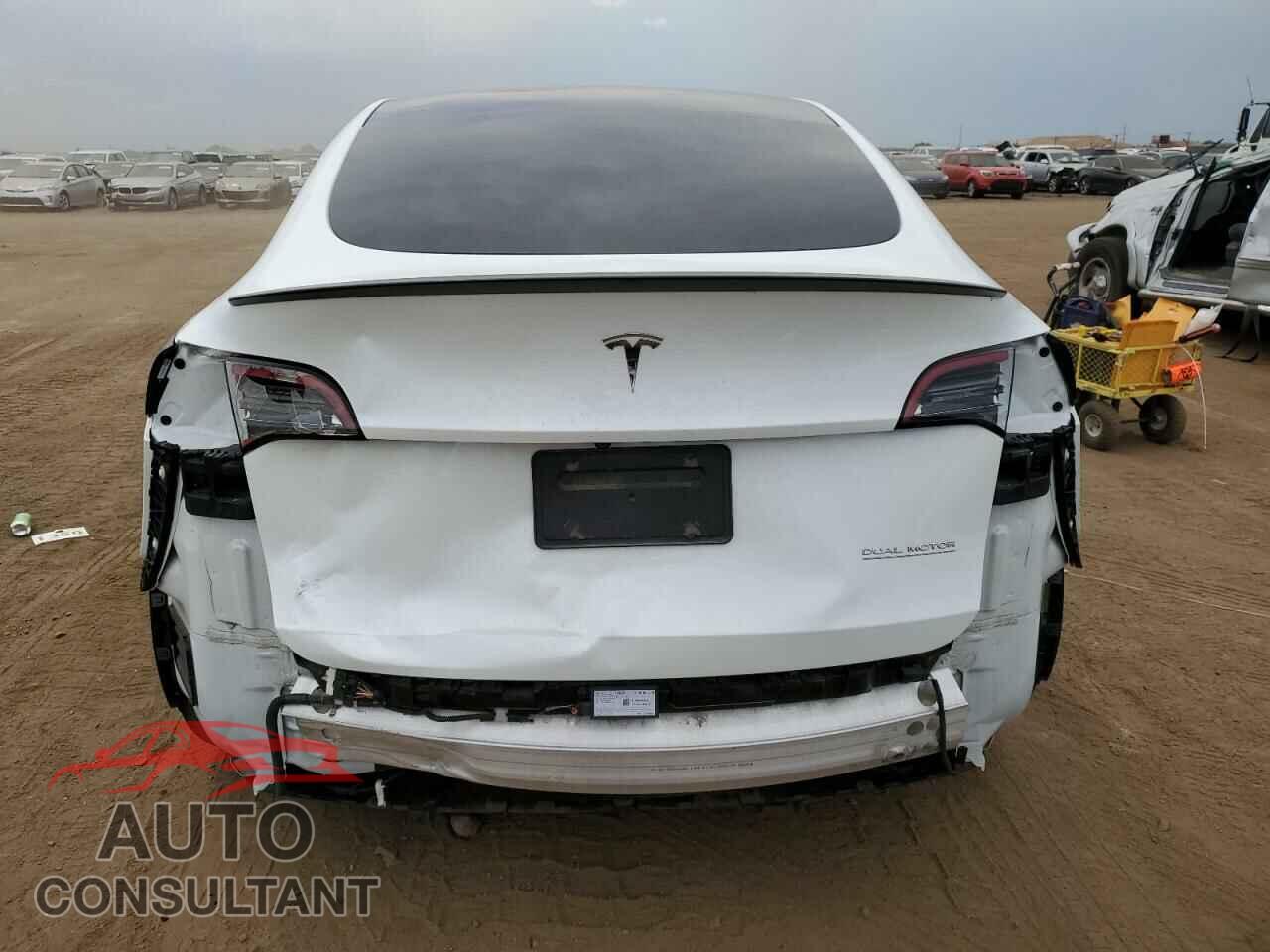 TESLA MODEL Y 2022 - 7SAYGDEF2NF443989