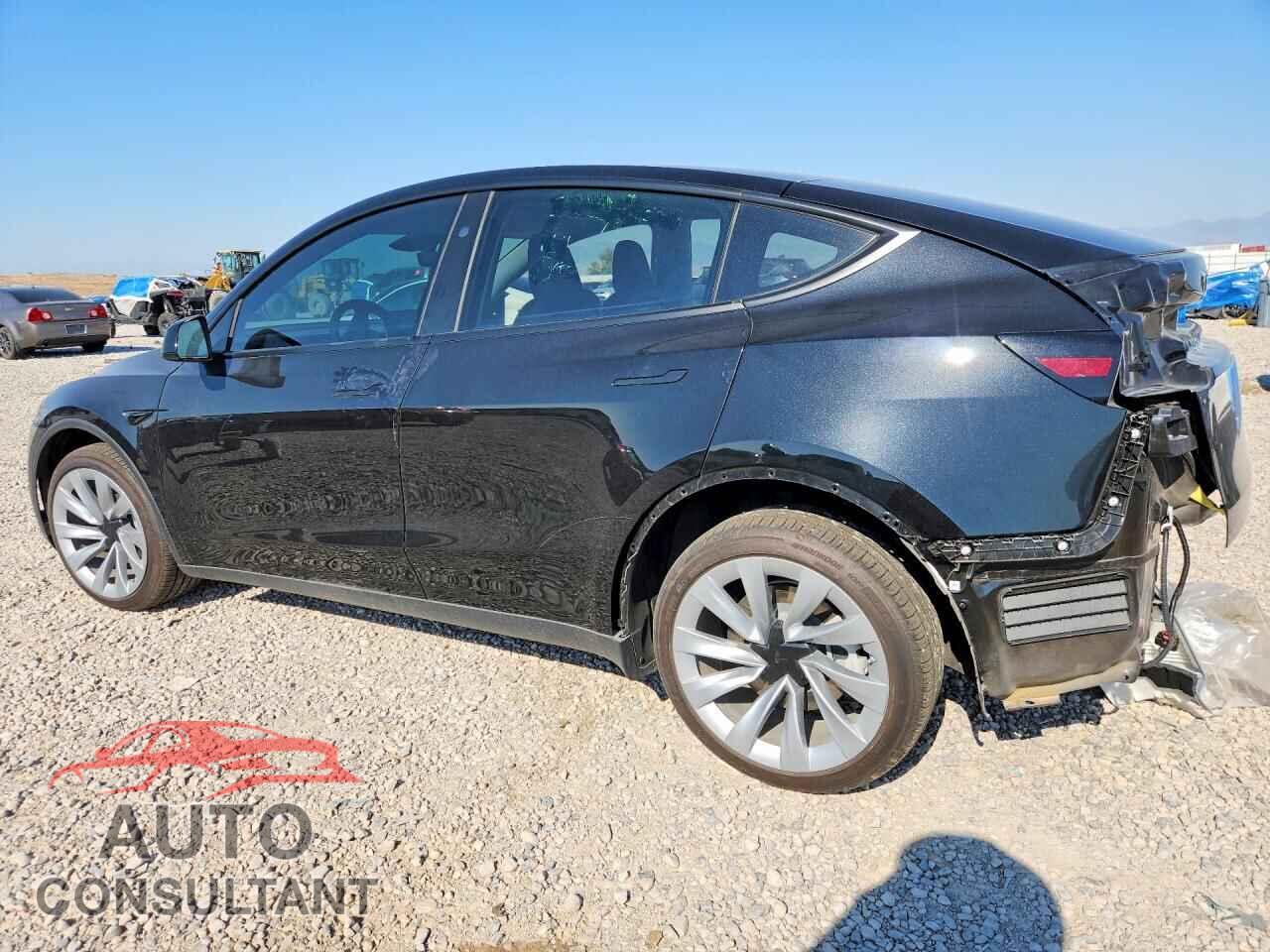 TESLA MODEL Y 2026 - 7SAYGDEE1TF517780