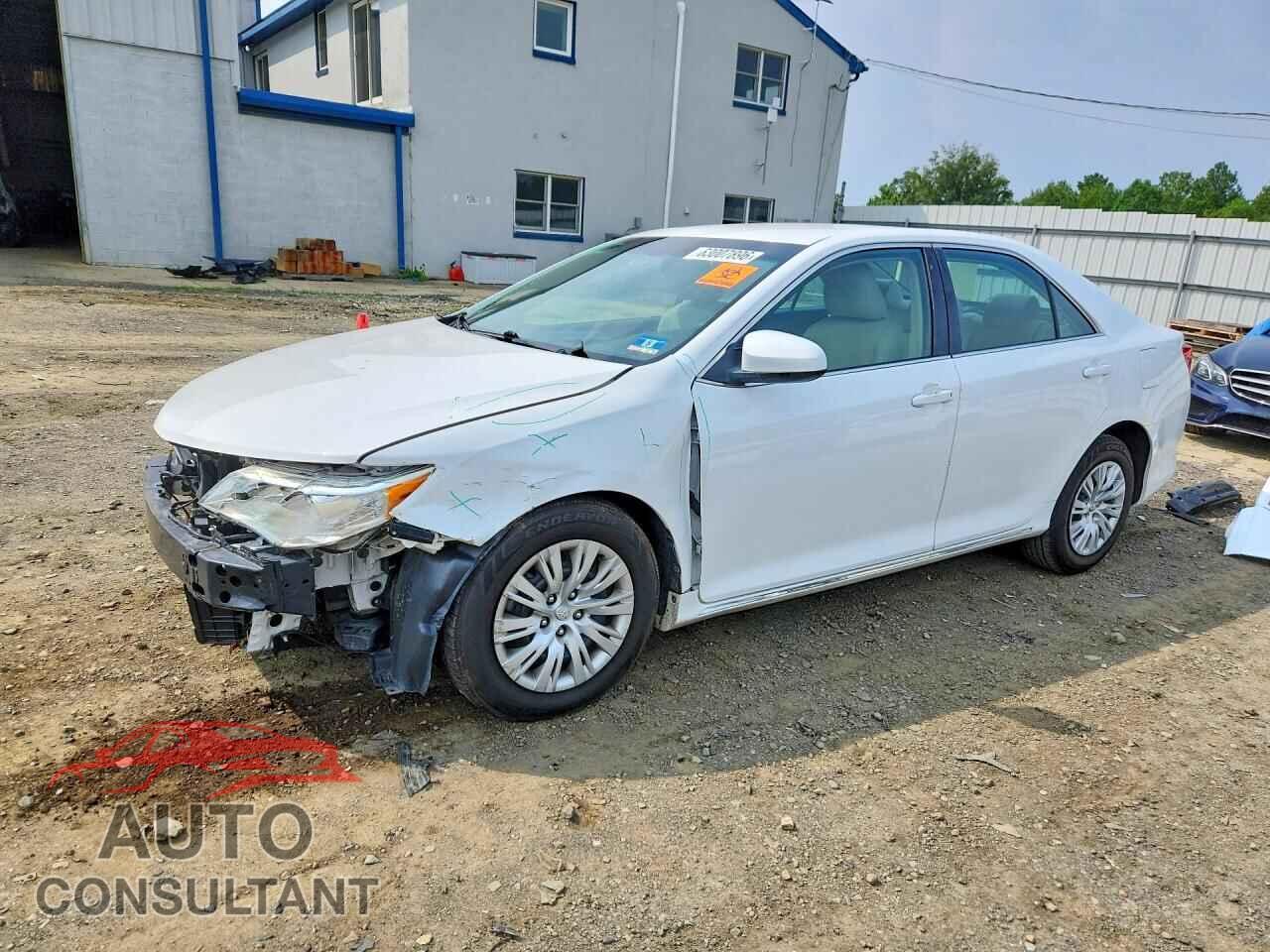 TOYOTA CAMRY 2014 - 4T4BF1FK5ER383473
