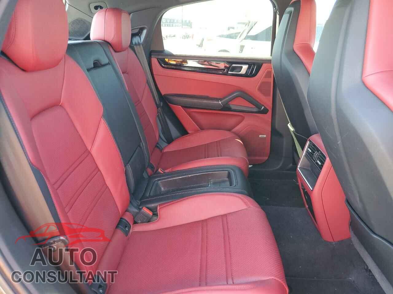 PORSCHE CAYENNE 2020 - WP1BA2AY2LDA47273