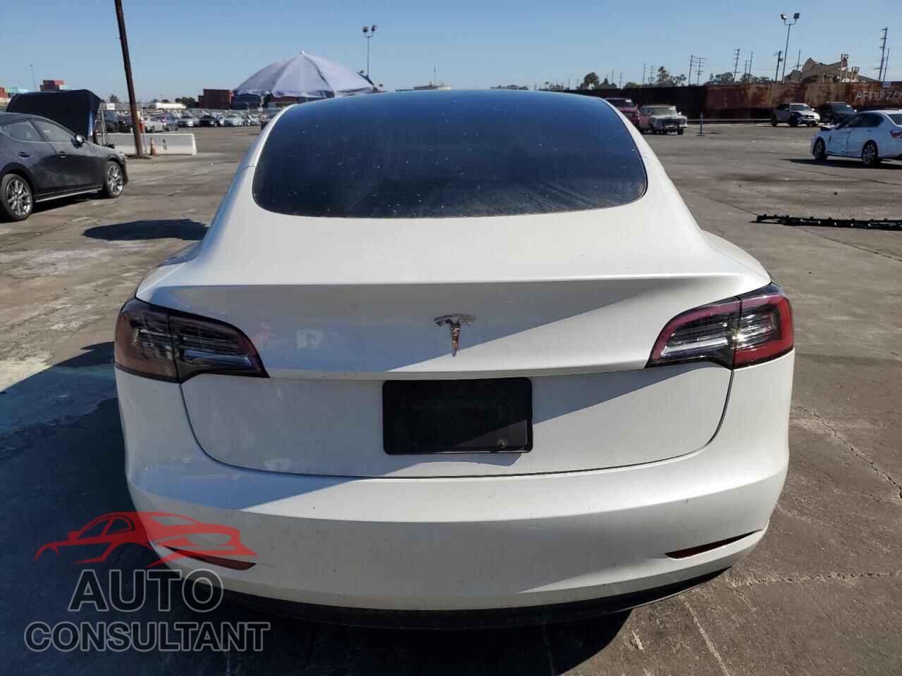 TESLA MODEL 3 2023 - 5YJ3E1EA5PF480327