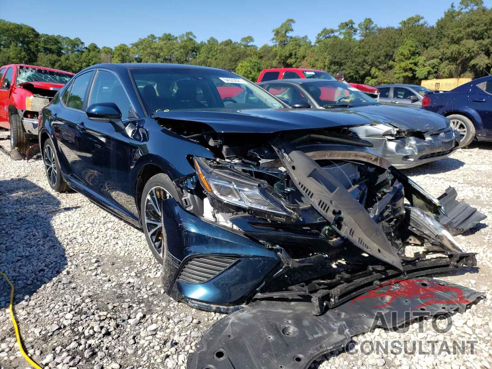 TOYOTA CAMRY 2018 - 4T1B11HKXJU553844