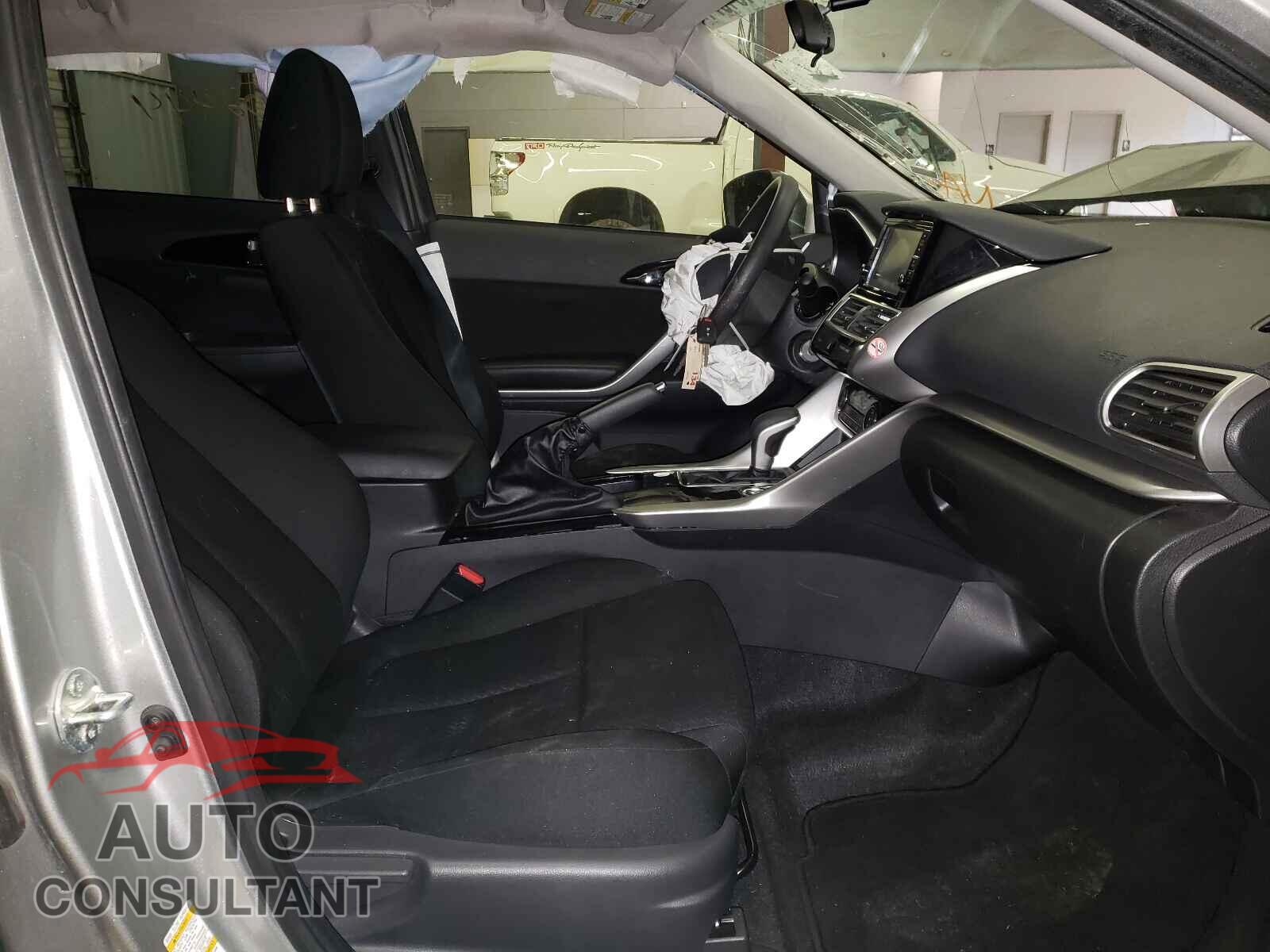 MITSUBISHI ECLIPSE 2019 - JA4AT3AAXKZ049946