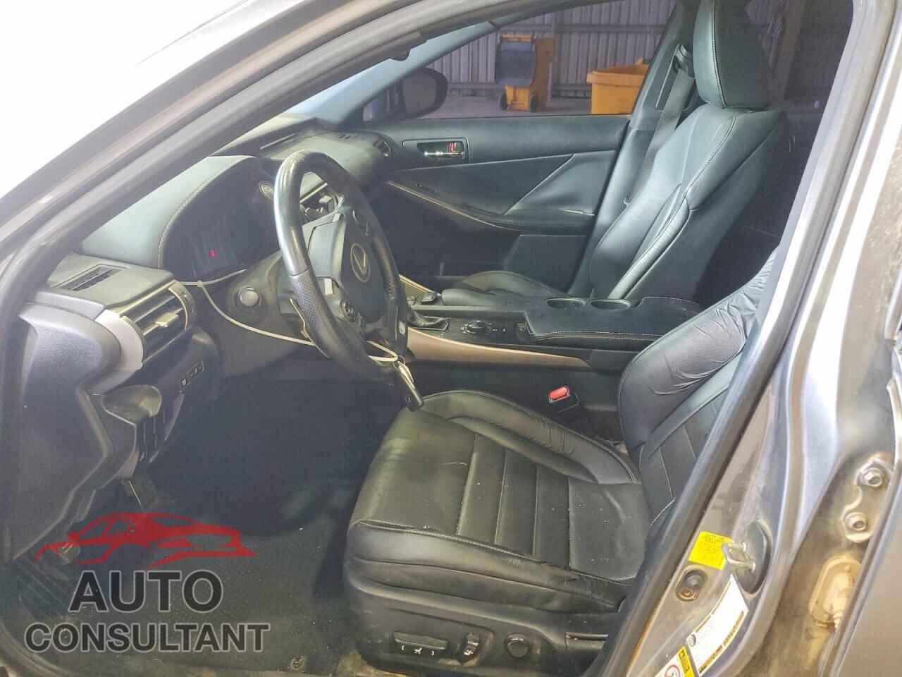 LEXUS IS 2014 - JTHBF1D29E5016330