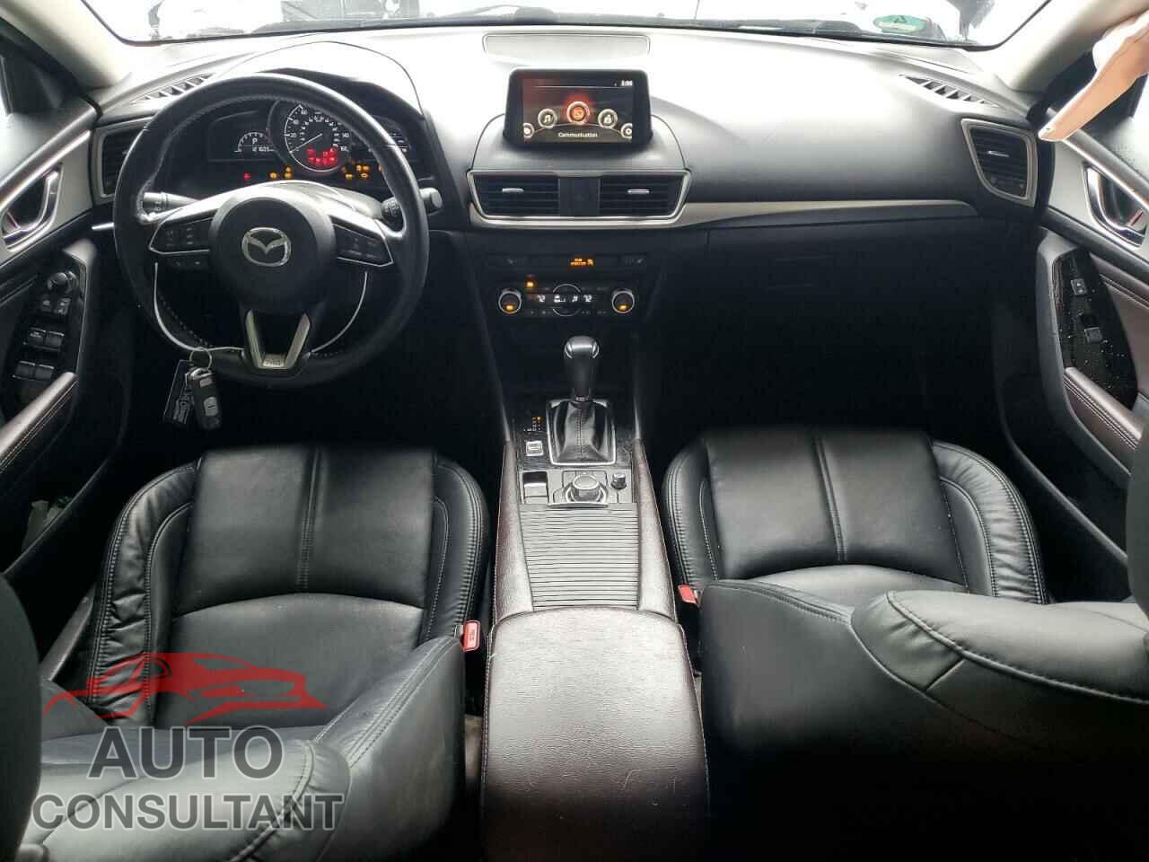 MAZDA 3 2017 - 3MZBN1L71HM101014