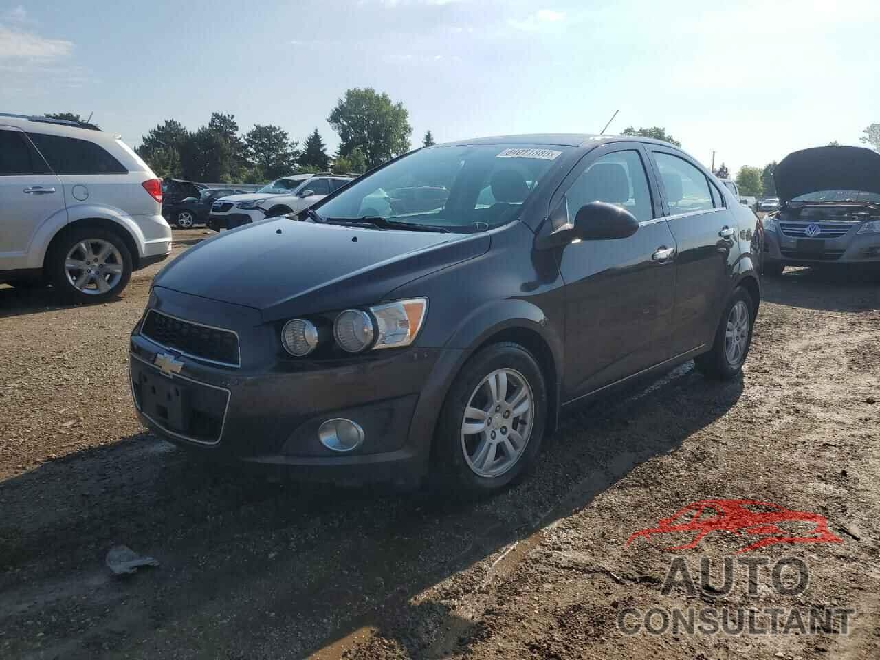 CHEVROLET SONIC 2015 - 1G1JC5SH0F4182417