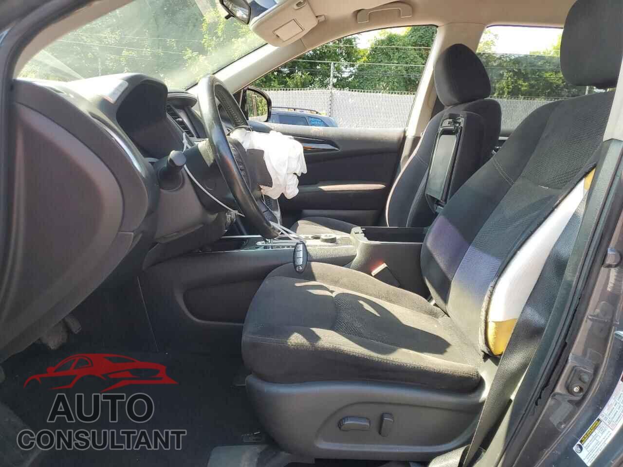 NISSAN PATHFINDER 2013 - 5N1AR2MM6DC615672