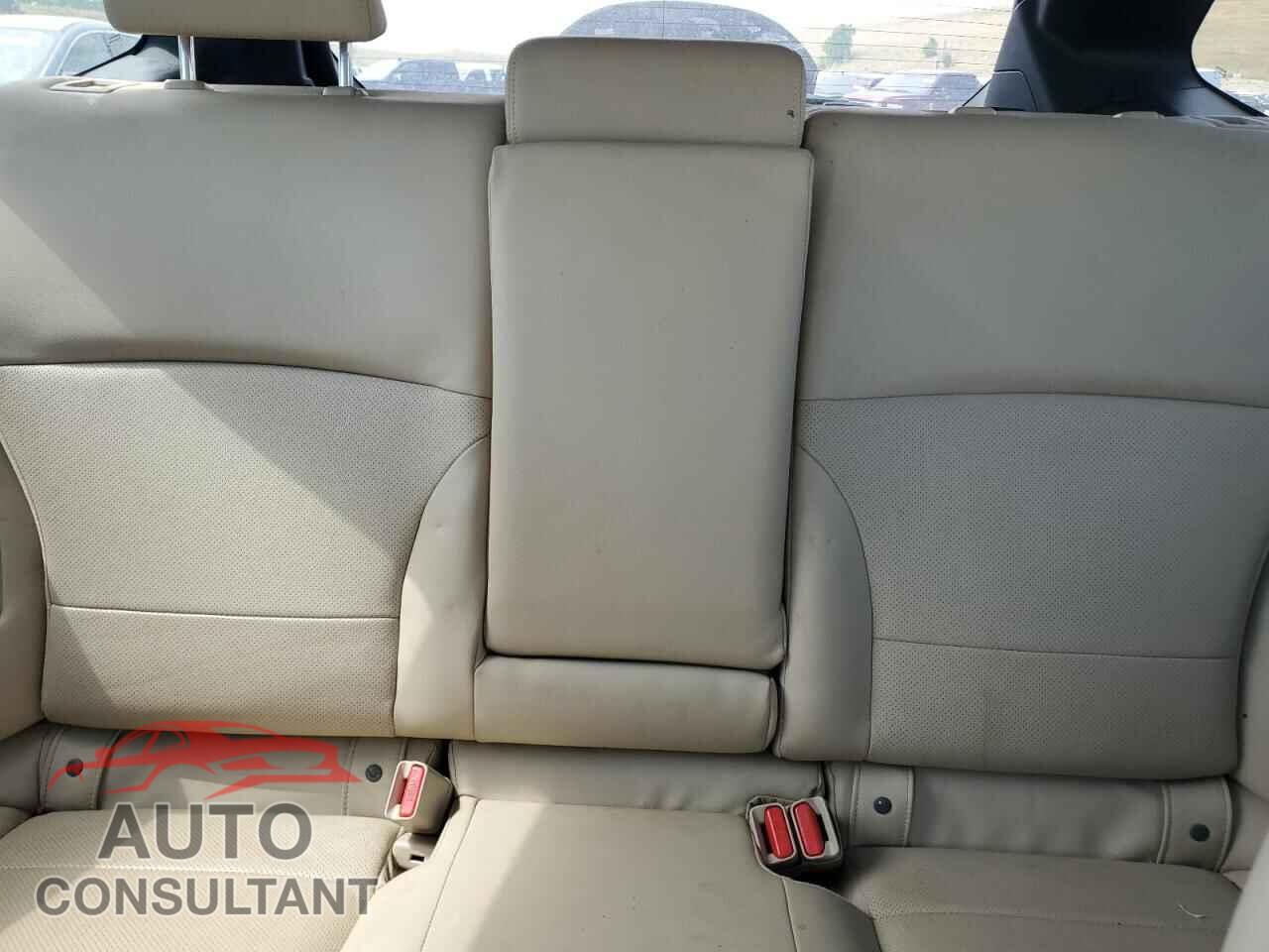SUBARU OUTBACK 2016 - 4S4BSEJC6G3247830
