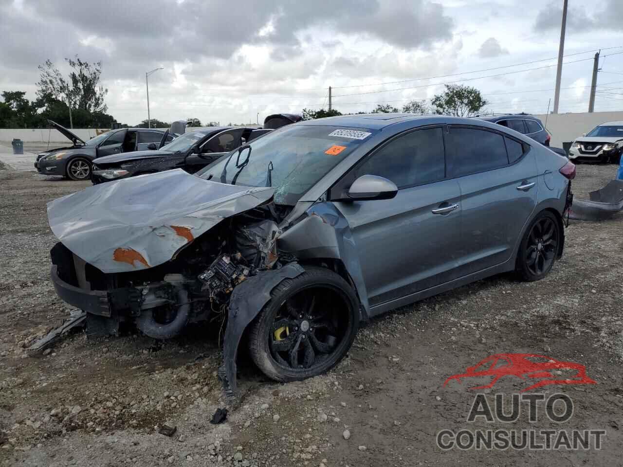 HYUNDAI ELANTRA 2018 - KMHD84LF4JU657021