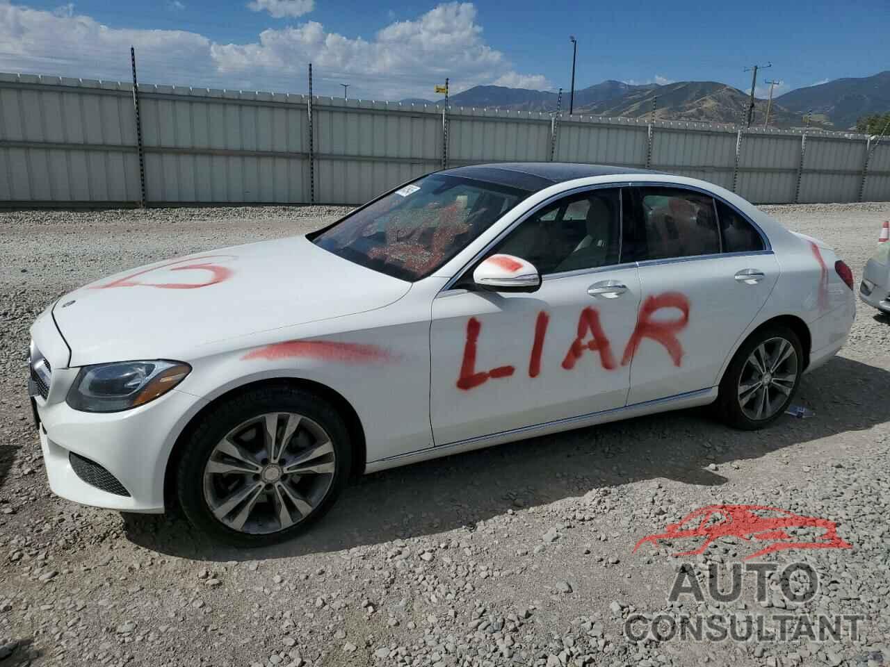 MERCEDES-BENZ C-CLASS 2015 - 55SWF4KB8FU070644
