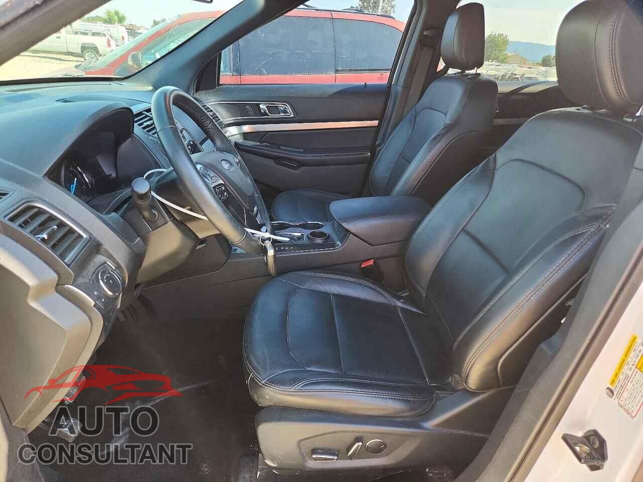 FORD EXPLORER 2018 - 1FM5K7D87JGB39474