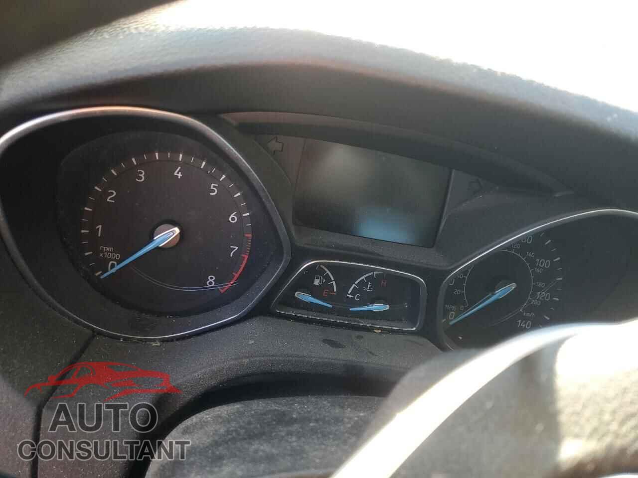 FORD FOCUS 2017 - 1FADP3F22HL326518