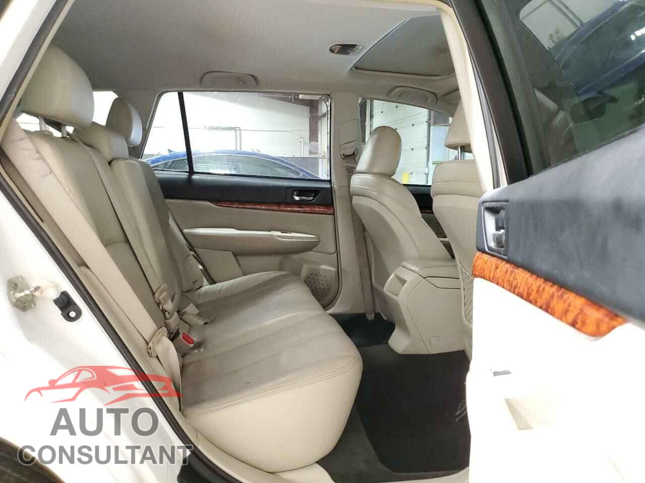 SUBARU OUTBACK 2011 - 4S4BRBLC8B3412809