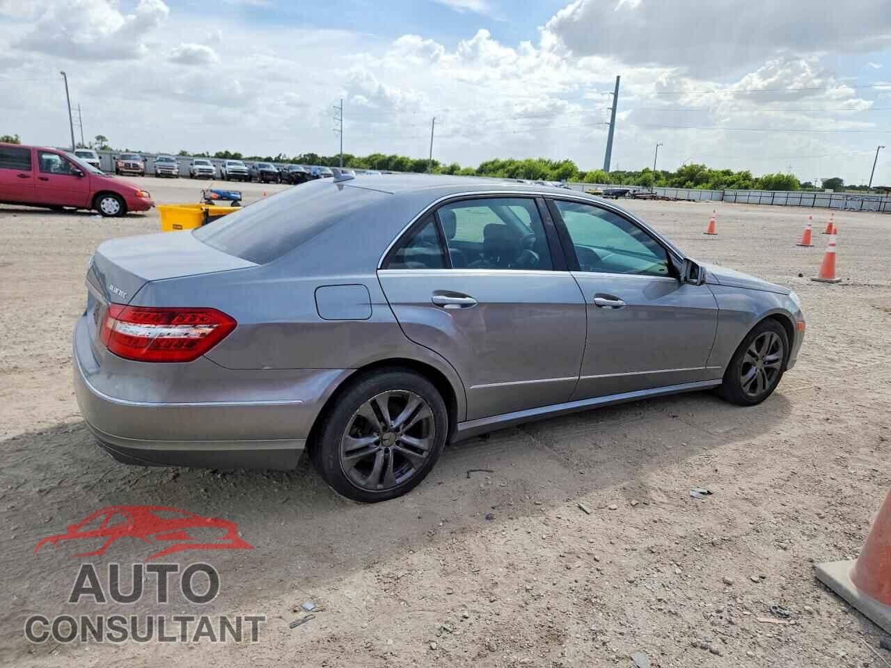 MERCEDES-BENZ E-CLASS 2011 - WDDHF2EB3BA378291