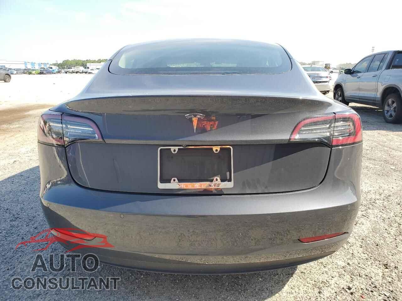 TESLA MODEL 3 2021 - 5YJ3E1EA3MF992454
