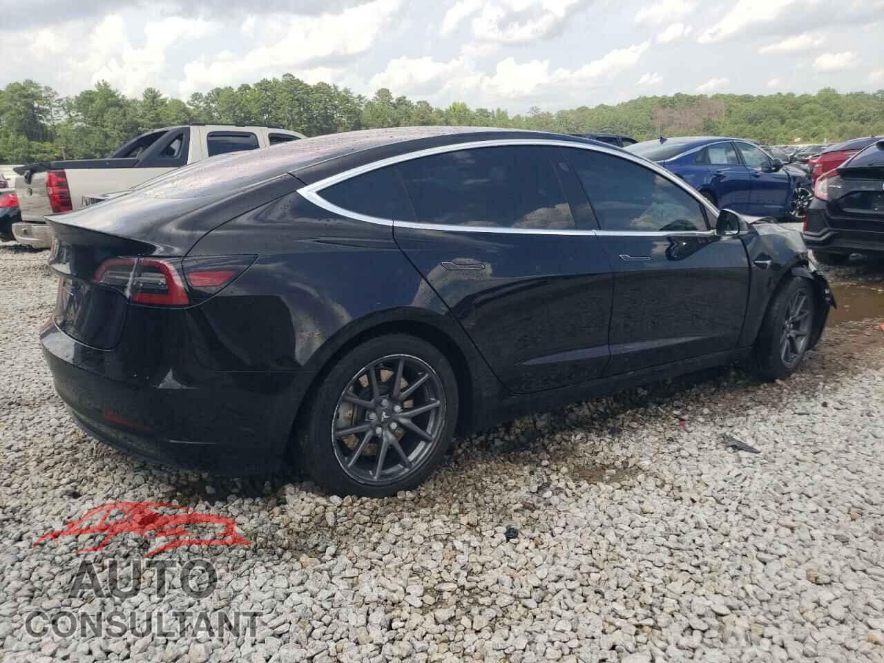 TESLA MODEL 3 2018 - 5YJ3E1EA7JF018570
