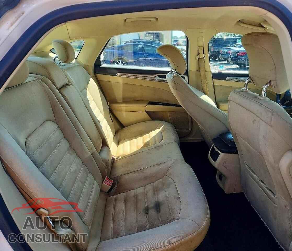 FORD FUSION 2013 - 3FA6P0H79DR221860