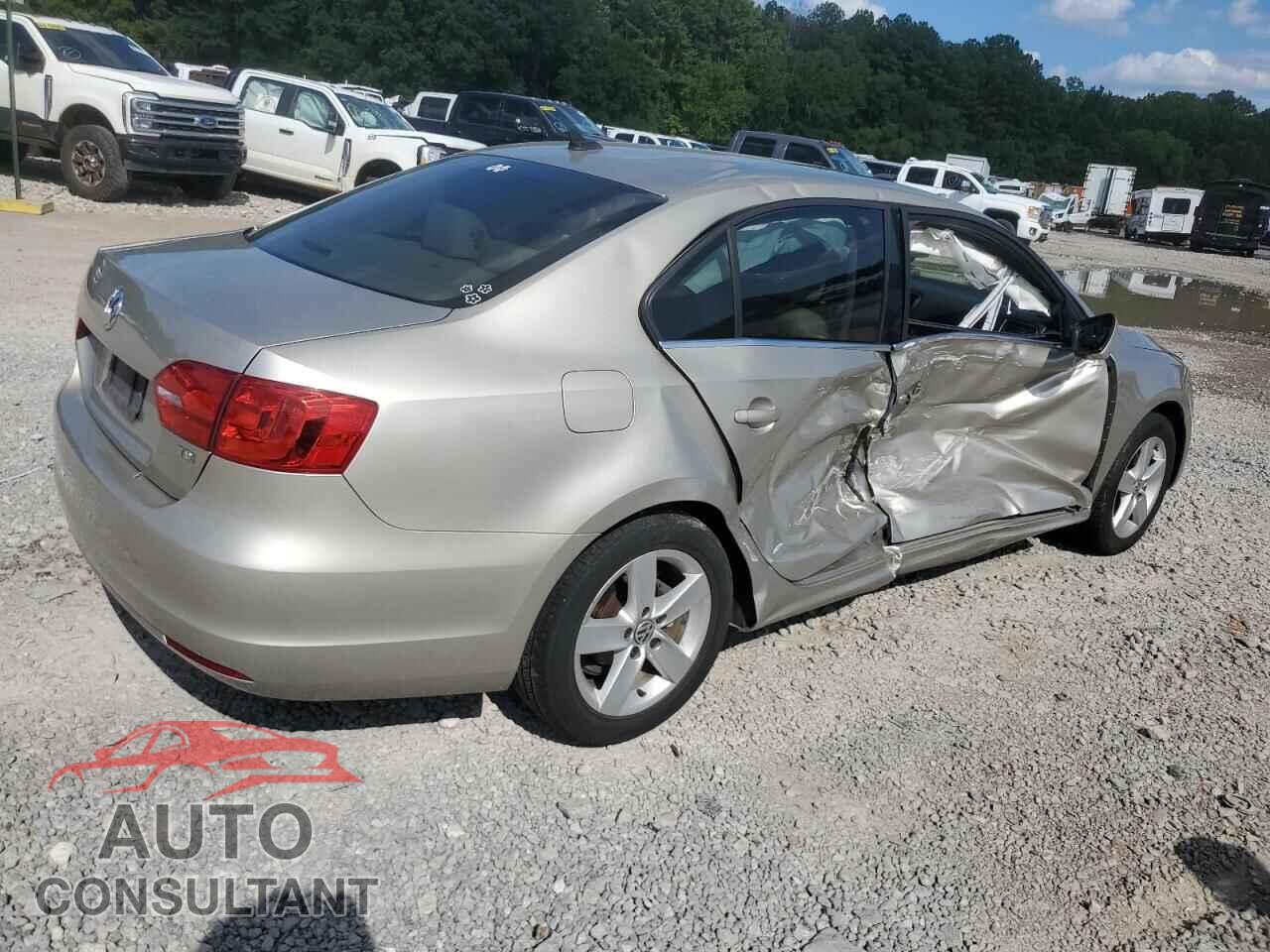 VOLKSWAGEN JETTA 2014 - 3VWLL7AJ9EM267370