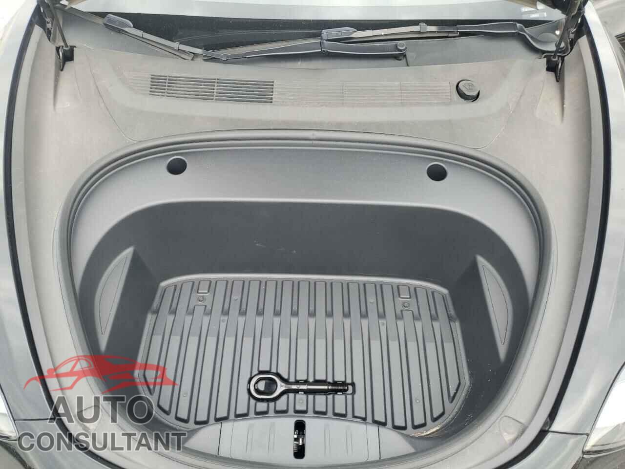 TESLA MODEL 3 2023 - 5YJ3E1EC5PF404530
