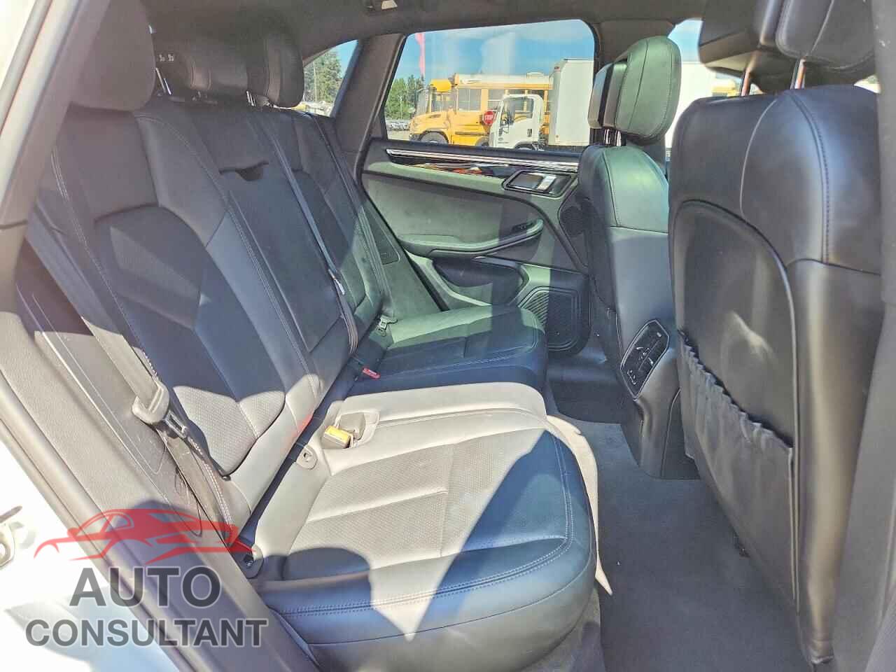 PORSCHE MACAN 2016 - WP1AB2A56GLB46480