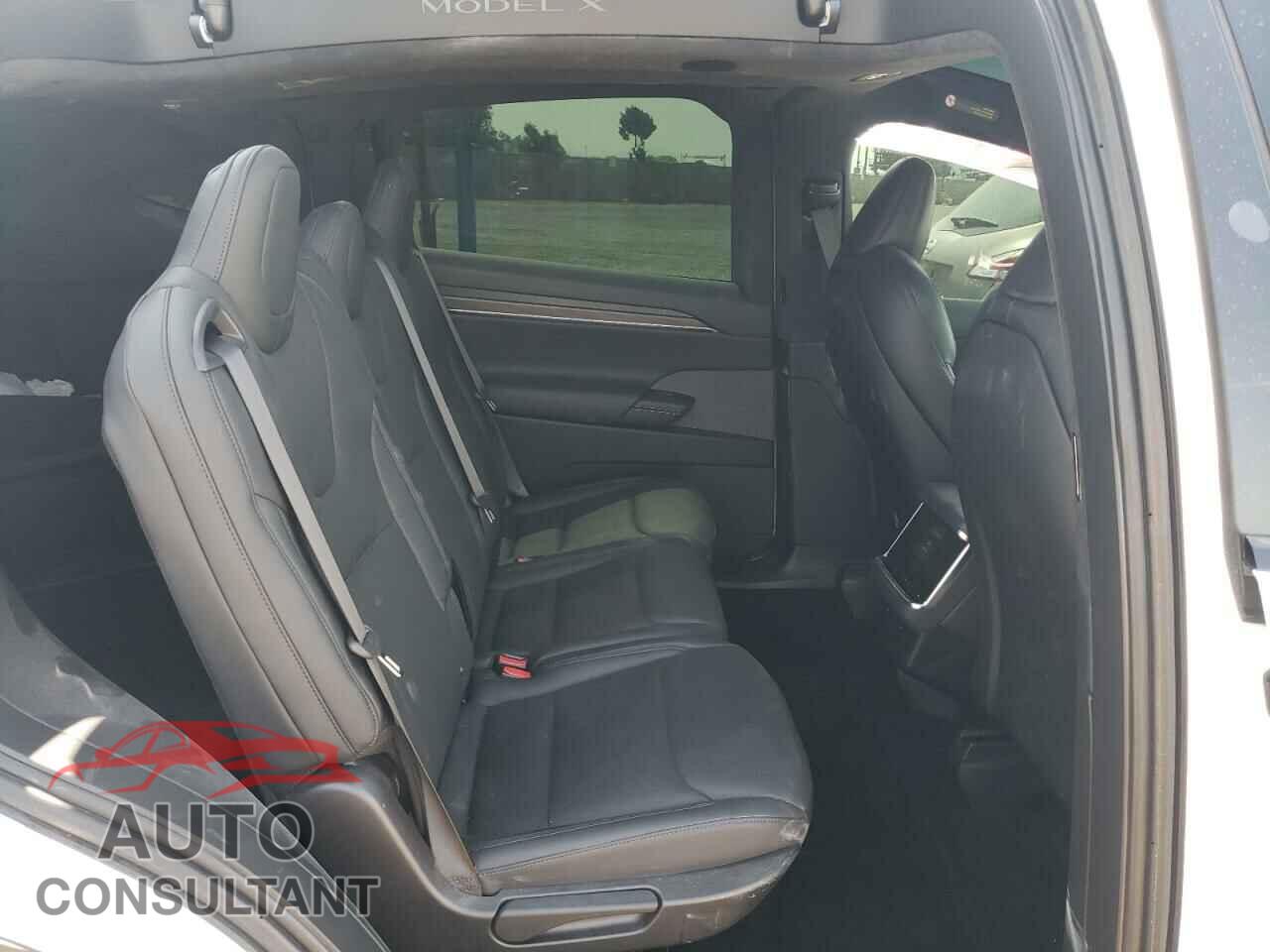 TESLA MODEL X 2023 - 7SAXCDE52PF401145