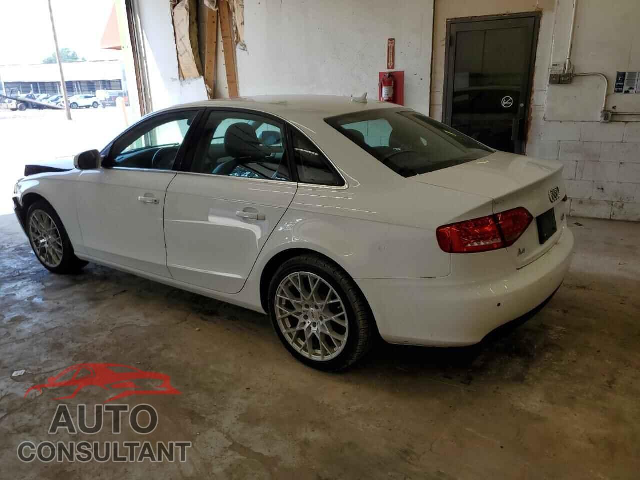 AUDI A4 2011 - WAUKFAFL4BN042155