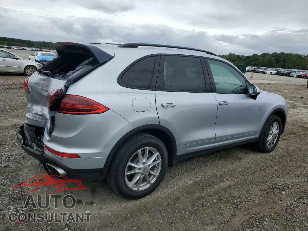 PORSCHE CAYENNE 2017 - WP1AA2A26HKA88760