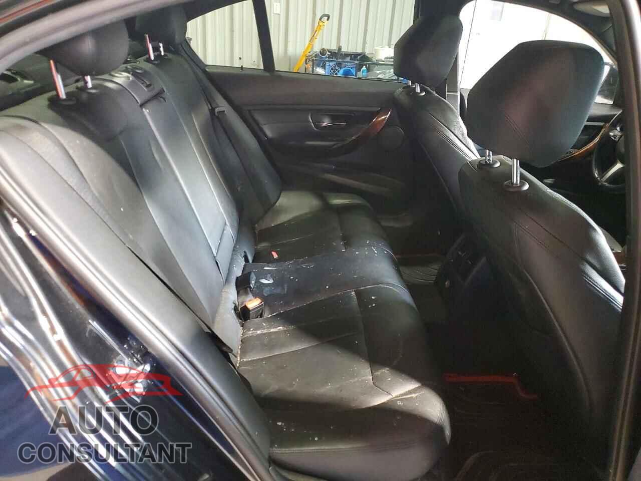 BMW 3 SERIES 2013 - WBA3B9C56DF140055