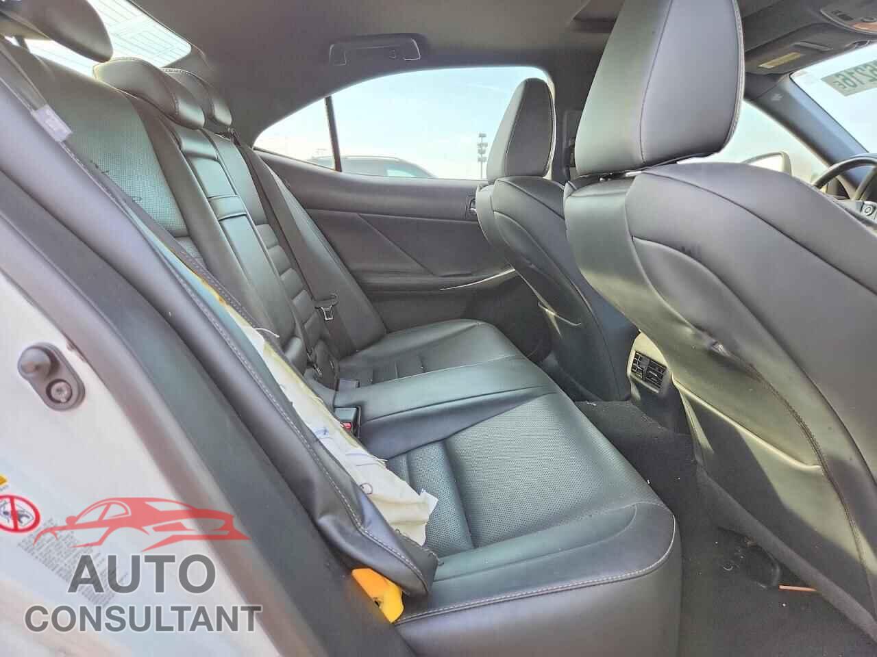 LEXUS IS 2015 - JTHCF1D25F5015990